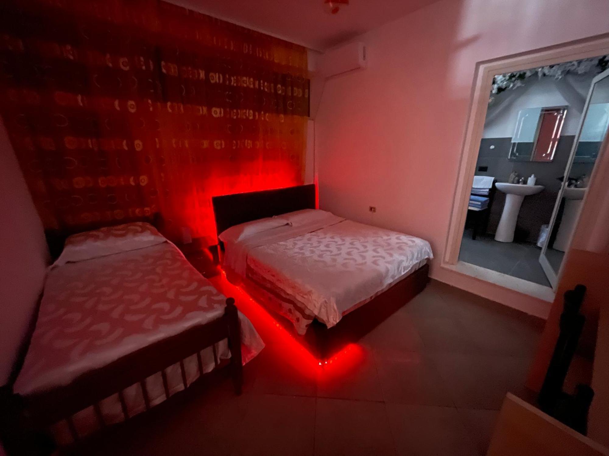 Hotel Bar Restaurant Mete Peshkepi Екстер'єр фото