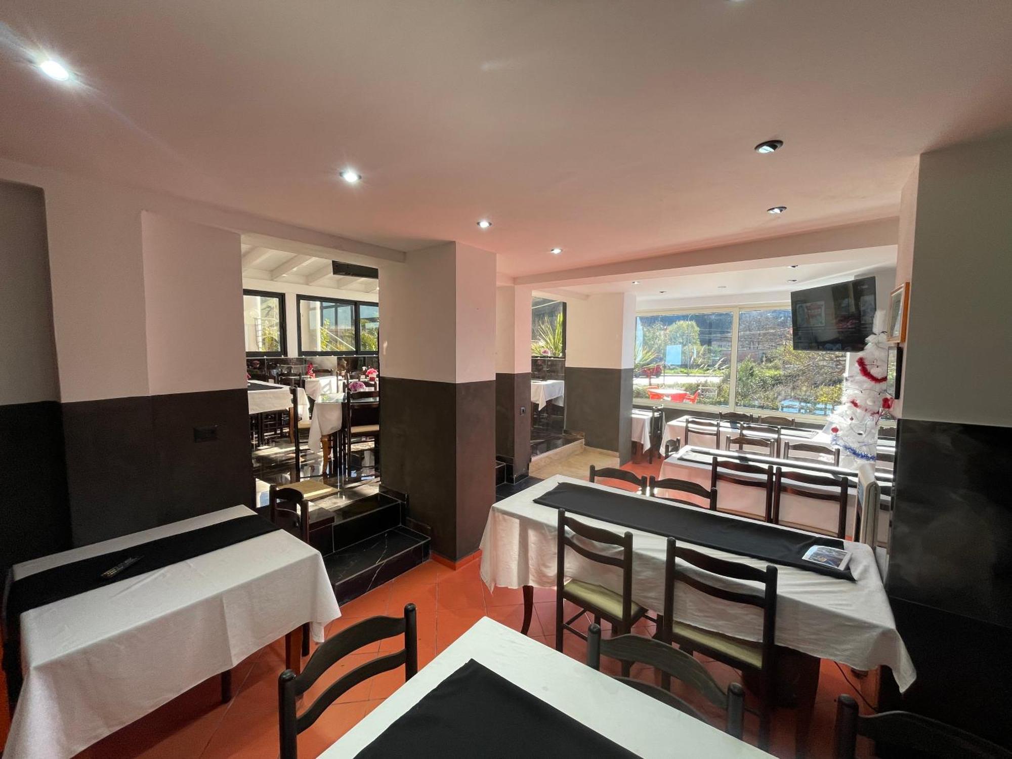 Hotel Bar Restaurant Mete Peshkepi Екстер'єр фото